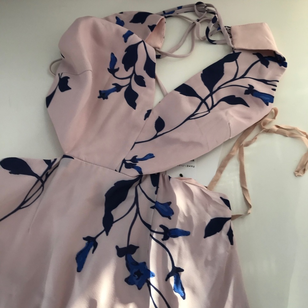 FAME AND PARTNERS V-Neck Strappy Maxi Dress - Picture 3 of 6
